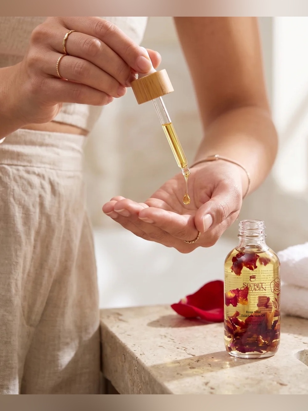 Secret Collagen Rose Vital Essence Skin Oil - Picture 2 of 3